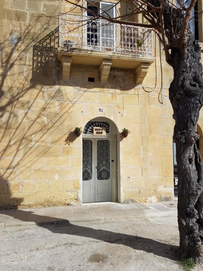 Bed and Breakfast Mizzi 87 Victoria Exterior foto