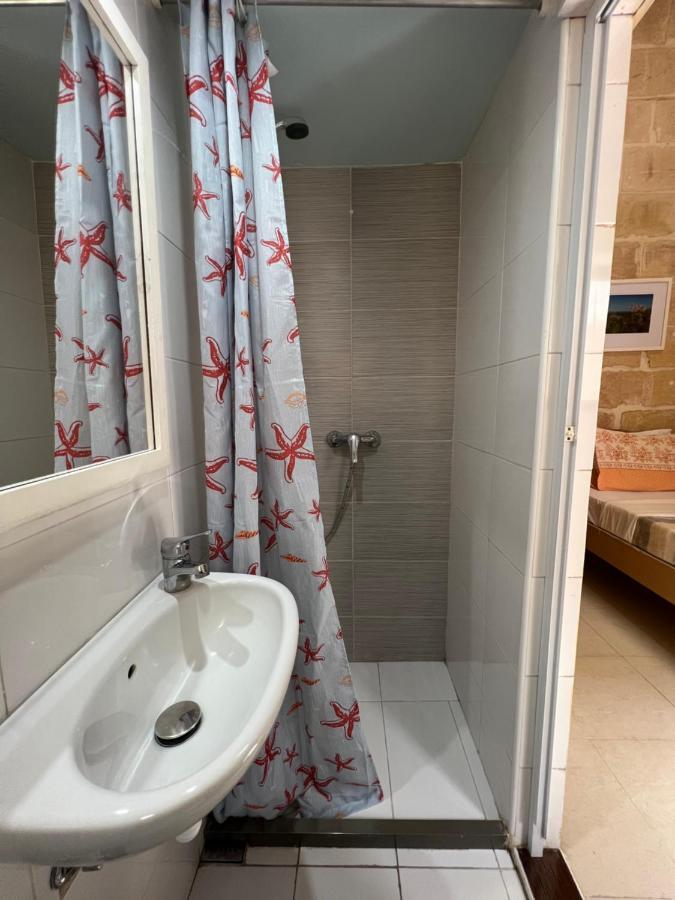 Bed and Breakfast Mizzi 87 Victoria Exterior foto